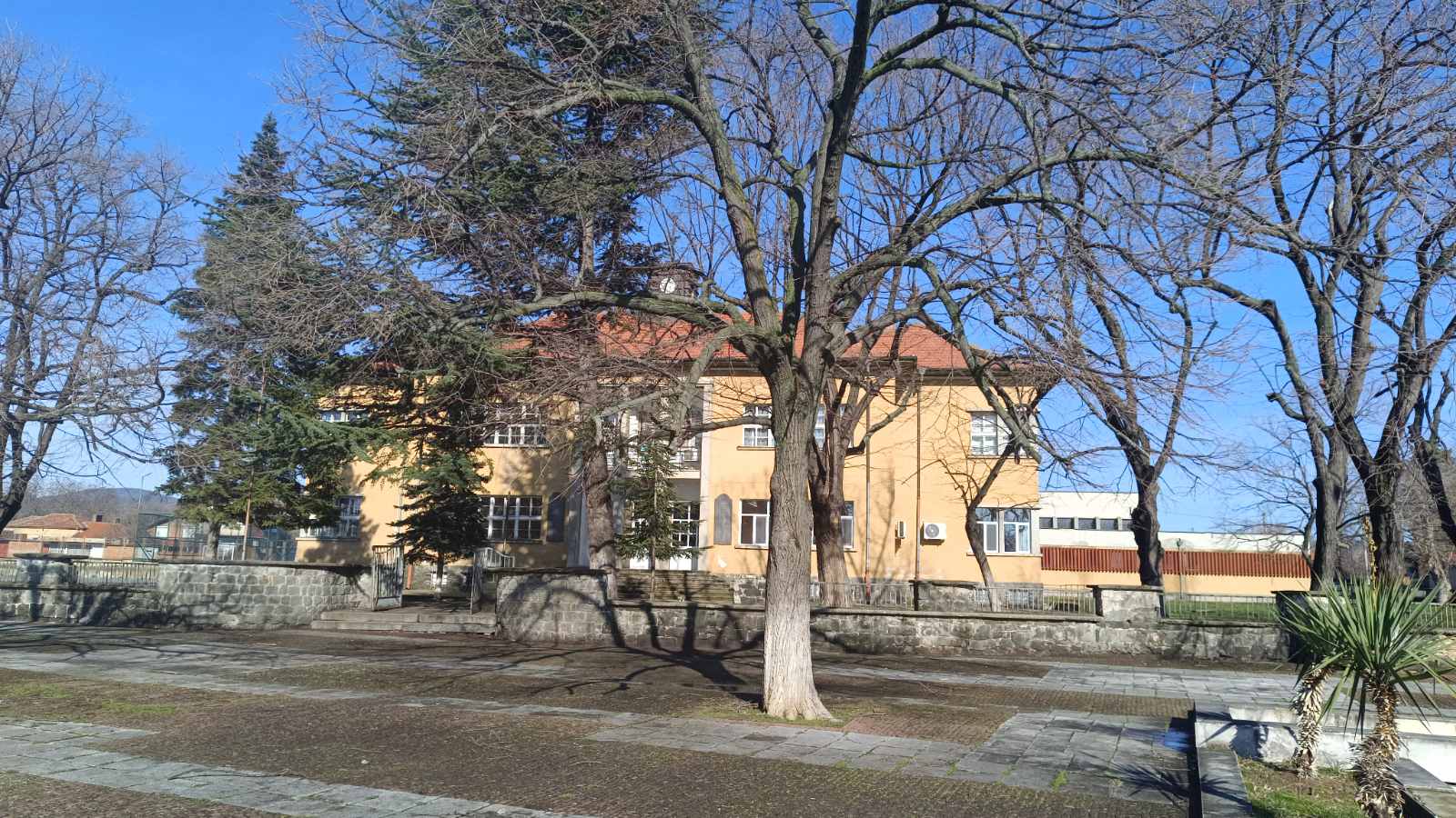 ОУ П.Р.Славейков